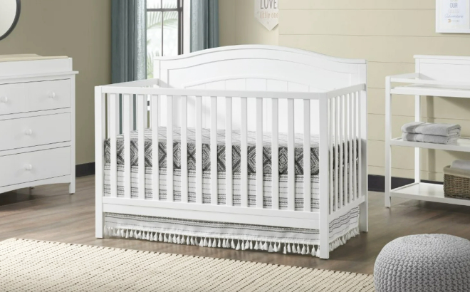 Oxford Baby North Bay 4 in 1 Convertible Crib