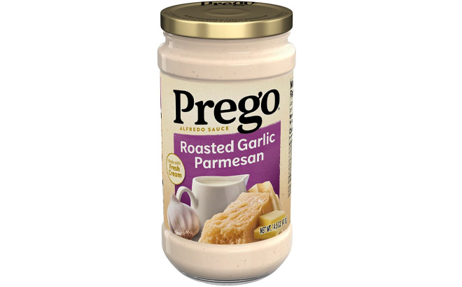 Prego Alfredo Pasta Sauce with Roasted Garlic and Parmesan Cheese