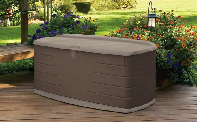 Rubbermaid Outdoor Large Deck Box