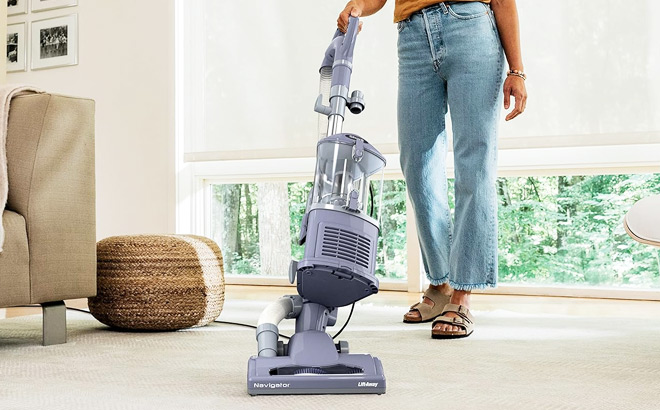 Shark NV352 Navigator Lift Away Upright Vacuum