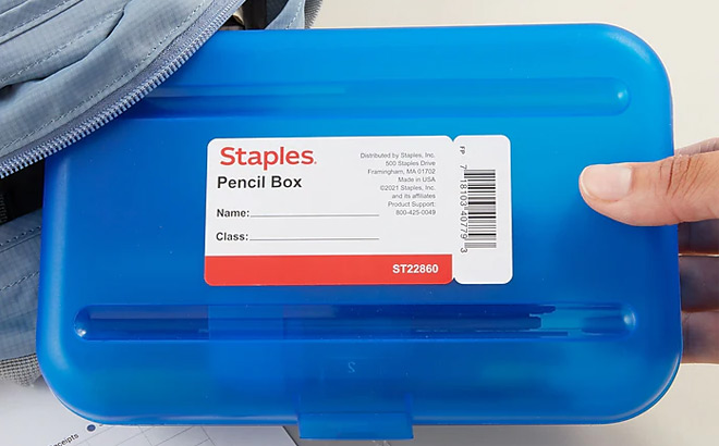 Staples Snap Plastic Box