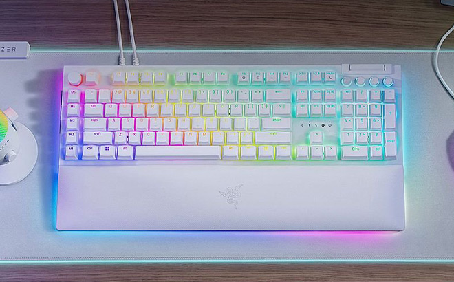 White BlackWidow V4 Pro Keyboard