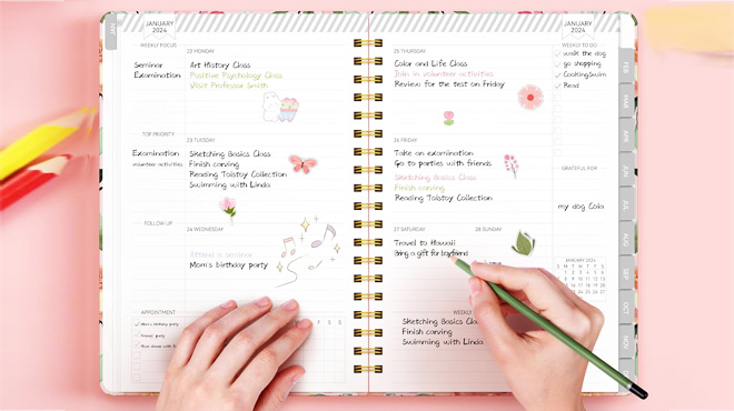 2024 Womens Planner Daily Weekly Monthly