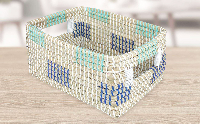 Belle Maison Seagrass Basket with Accent