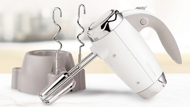 Betty Crocker Lightweight Hand Mixer