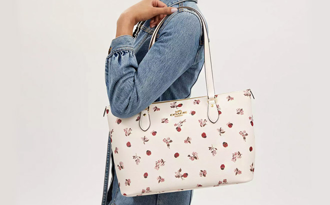 Coach Outlet Gallery Tote Bag