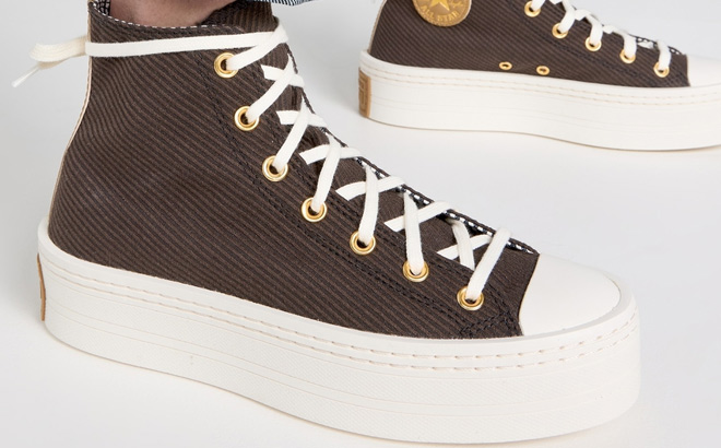 Converse Chuck Taylor All Star Lift Sneakers