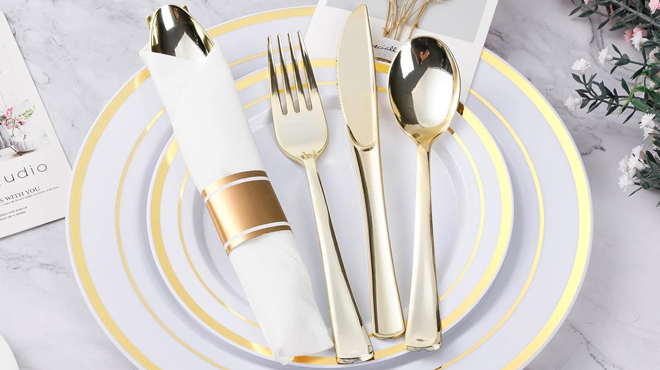 Disposable Gold Plastic Dinnerware Set