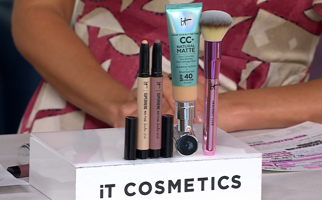 IT Cosmetics 4 Piece Collection Set on a Product Stand