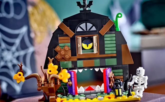 Lego Halloween Barn Building Set