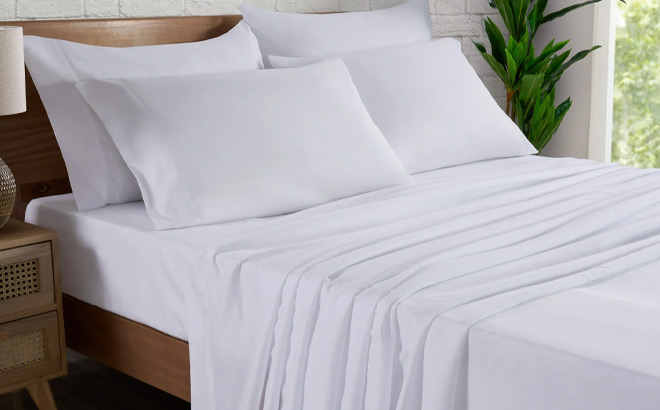 Mainstays Twin Sheet Set on the Bed