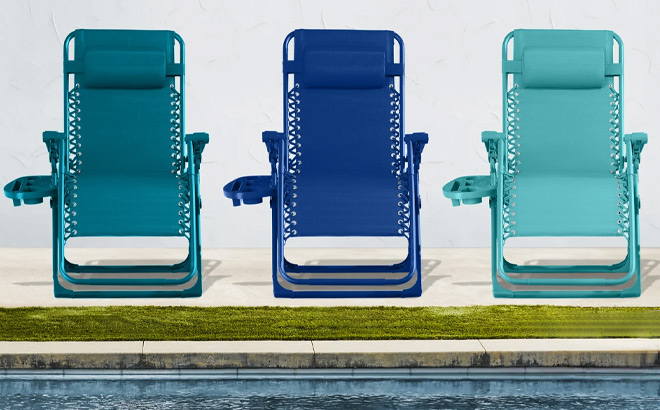 Monochromatic Zero Gravity Patio Chairs in Blue Colors