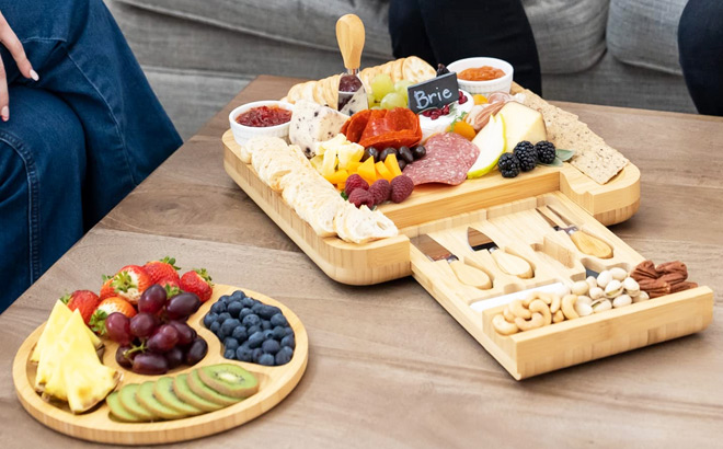 Smirly Charcuterie Boards Gift Set