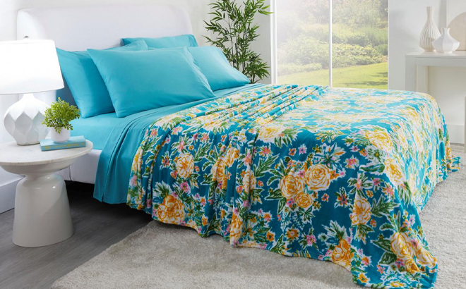 South Street Loft 6 piece Sheet Set and Blanket in Aqua Floral