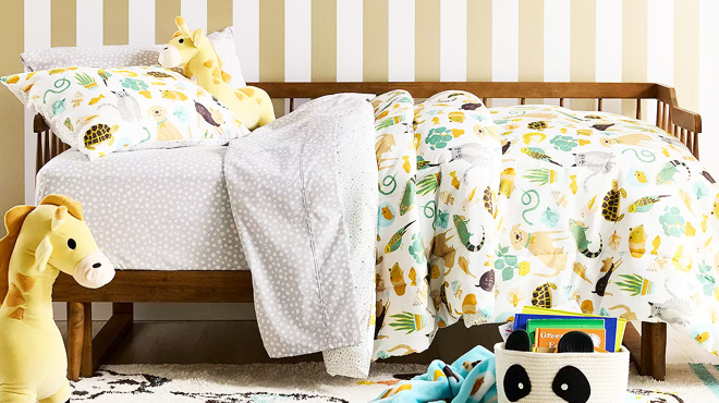 The Big One Kids Pet Party Reversible Comforter Set