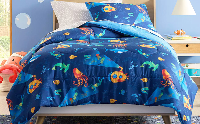 The Big One Kids Reversible Comforter Set with Shams