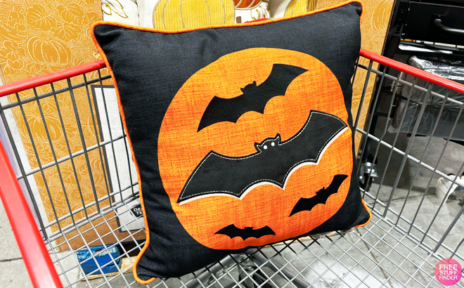 Bats Halloween Decorative Pillows