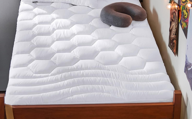 Bhedsure Soft Mattress Topper