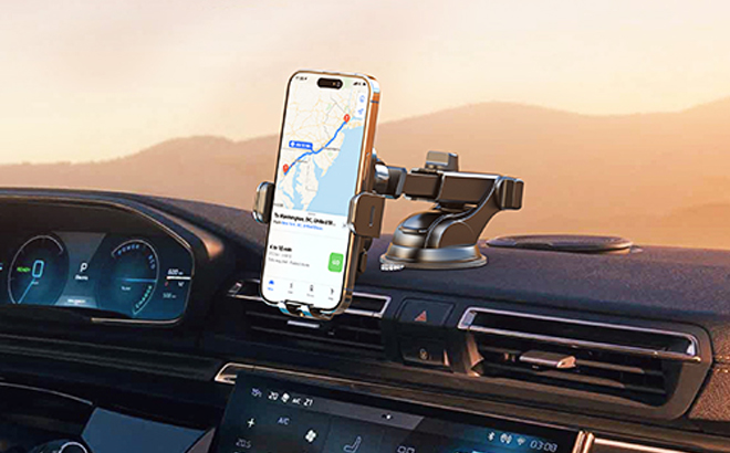 CHGeek Wireless Car Charger on the Windshield