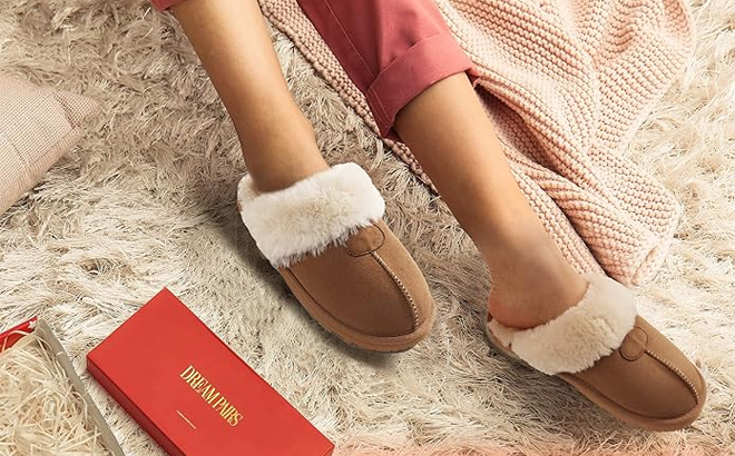 Dream Pairs Womens Indoor Fuzzy Slippers in Brown