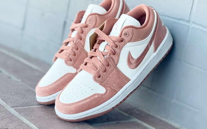 Nike Air Jordan 1 Low SE Womens Shoes