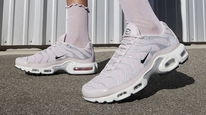 Nike Air Max Plus Womens Shoes