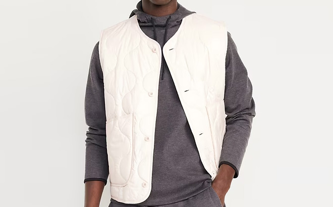 Old Navy Mens Quilted Liner Vest