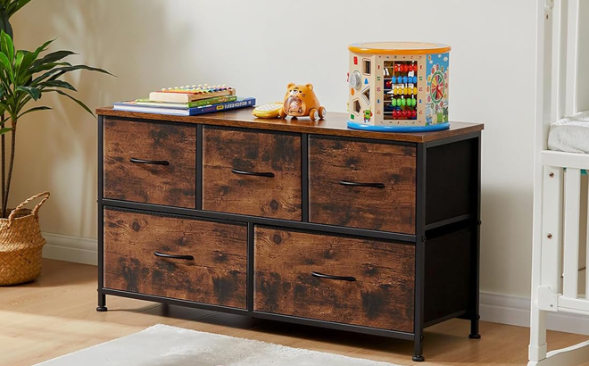 Olixis 5 Drawer Dresser