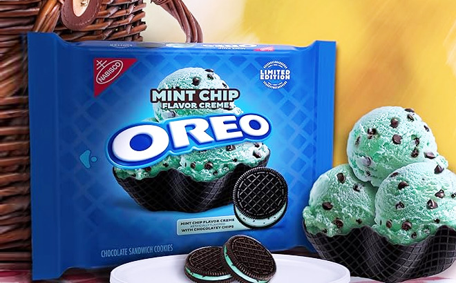 Oreo Mint Chip Chocolate Sandwich Cookies