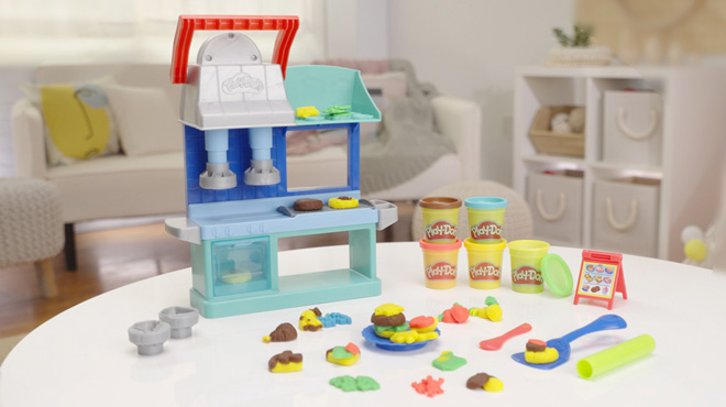 Play-Doh Kitchen Creations Busy Chef's Restaurant Playset