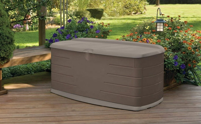 Rubbermaid Outdoor Large Deck Box