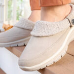 Skechers Easy Going Water Repellent Suede Clogs