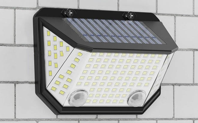 Solar Motion Sensor Light