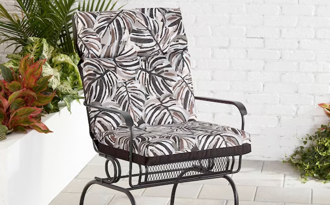 Style Selections 20 in x 21 in Black Tropical Patio Chair Cushion