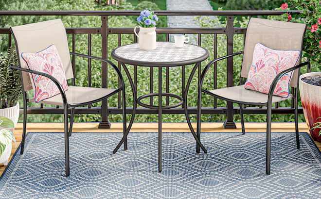 Style Selections Pelham Bay Round Outdoor Bistro Table 28 in W x 28 in L