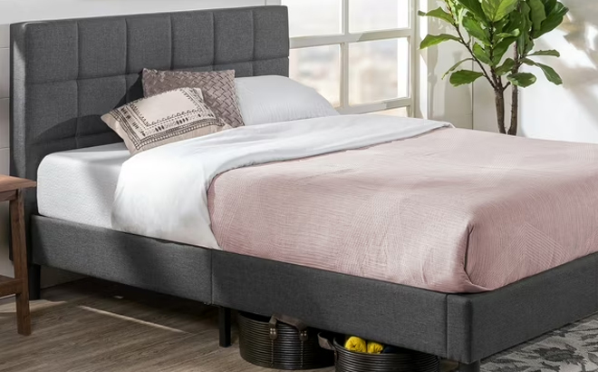 Zinus Lottie 43 Upholstered Platform Bed Frame with Matress