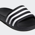 1 Adidas Adilette Aqua Kids Slides