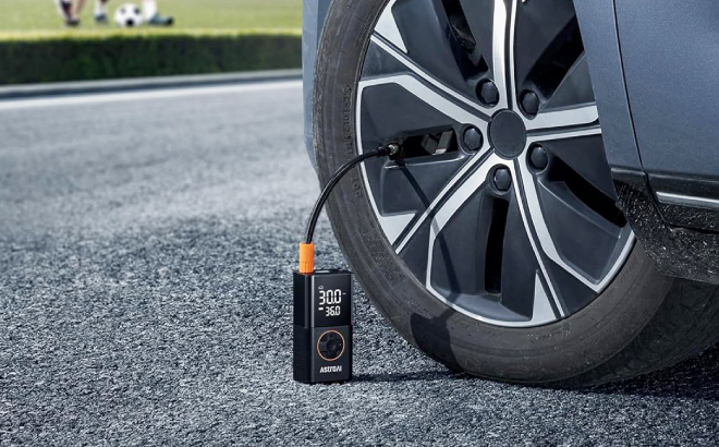 AstroAI L7 Portable Tire Inflator