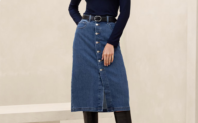 Banana Republic Factory Denim Knee Length Skirt