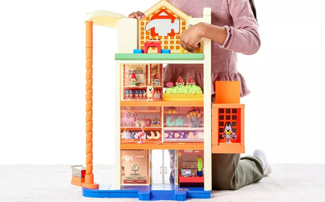 Bluey Hammerbarn Shopping Playset in Use