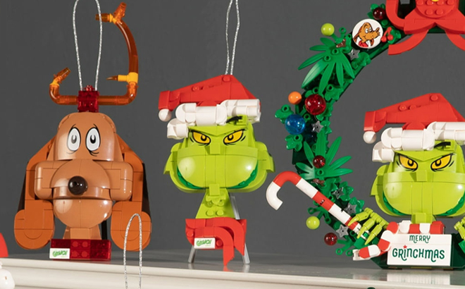 Brickcraft Grinch Sets on a Table 