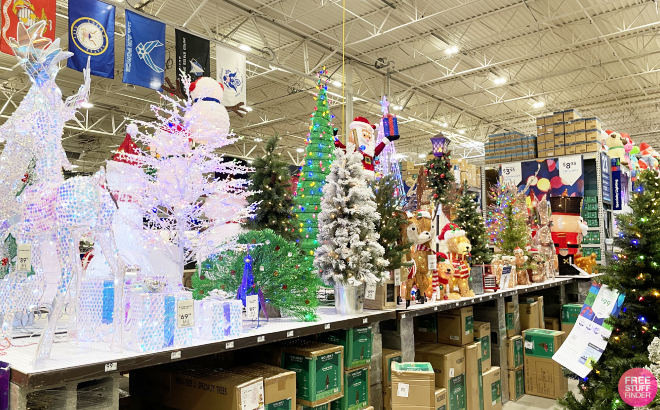 Christmas Trees and Decor at Lowes