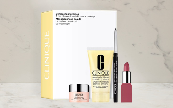 Clinique Fan Favorites Travel Set on the Table