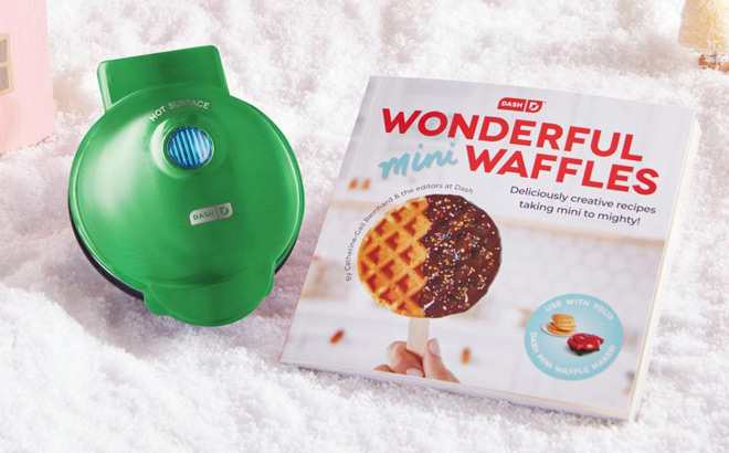 Dash Christmas Tree Nonstick Mini Waffle Maker Gift Set