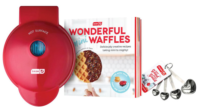 Dash Mini Waffle Maker Gift Set