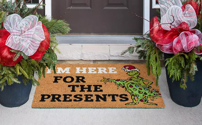 Dr Seuss How the Grinch Stole Christmas Natural Coir Doormat