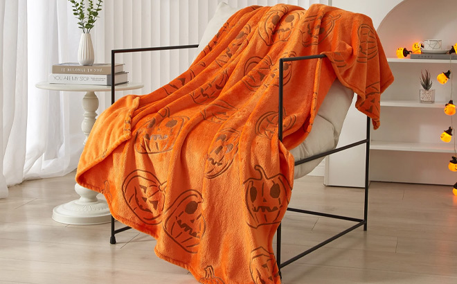 Halloween Blanket with Pumpkins