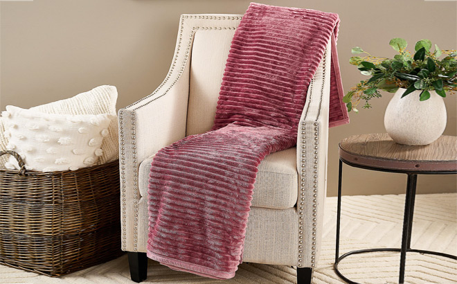 Home Reflections Reversible Plush Oversized 60x 80 Throw