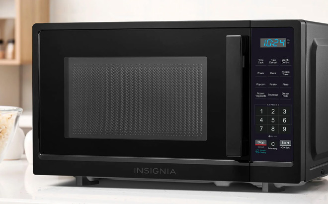 Insignia Compact Microwave