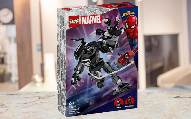 LEGO Marvel Venom Mech Armor vs Miles Morales 1